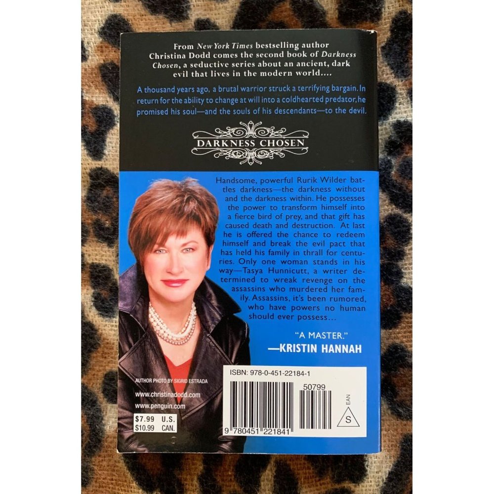 DARKNESS CHOSEN 2 BOOK LOT ~ CHRISTINA DODD Scent of Darkness Touch of Darkness - Picture 6 of 7